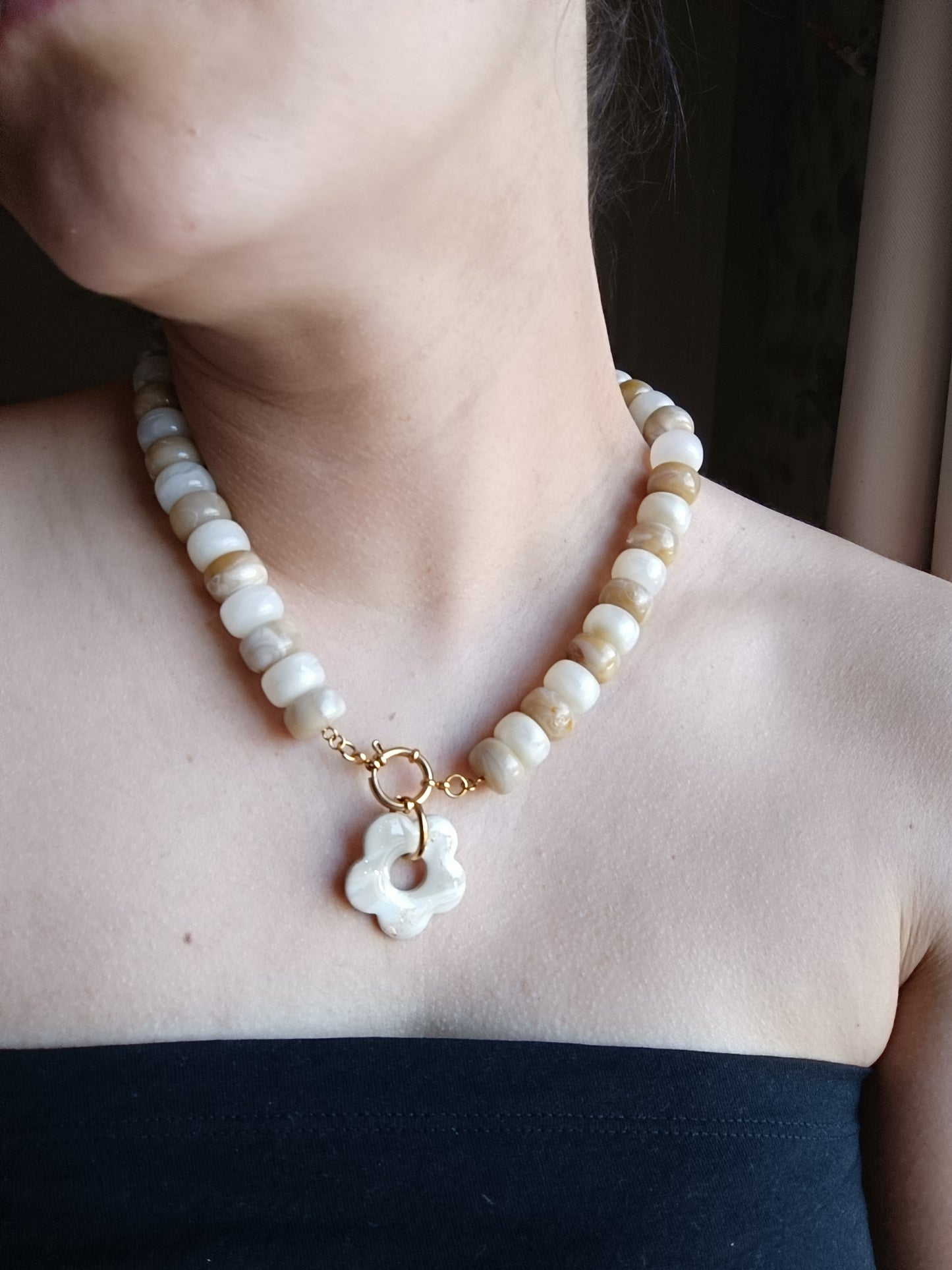 Collier alma beige