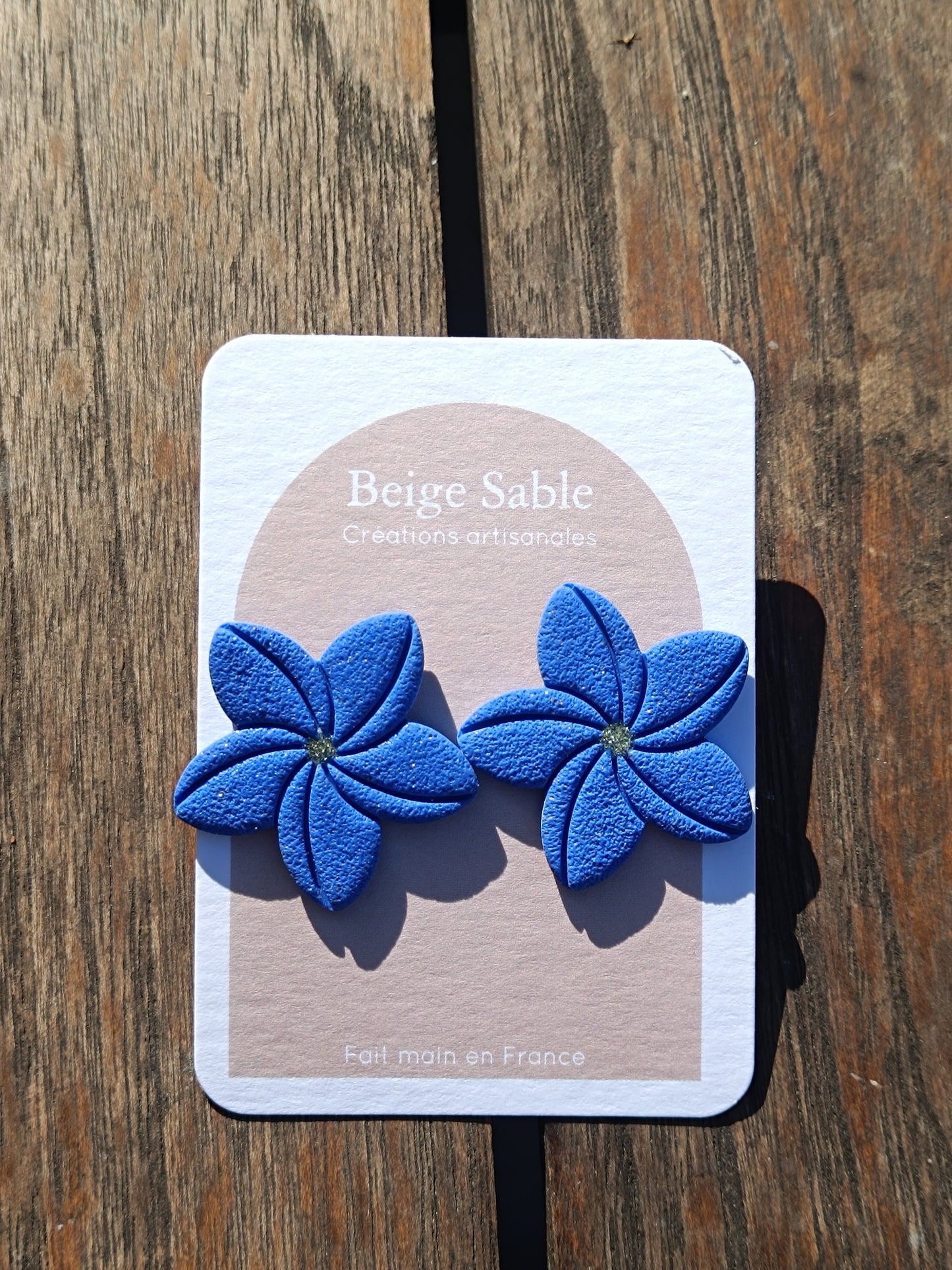 Boucles lys bleu roy