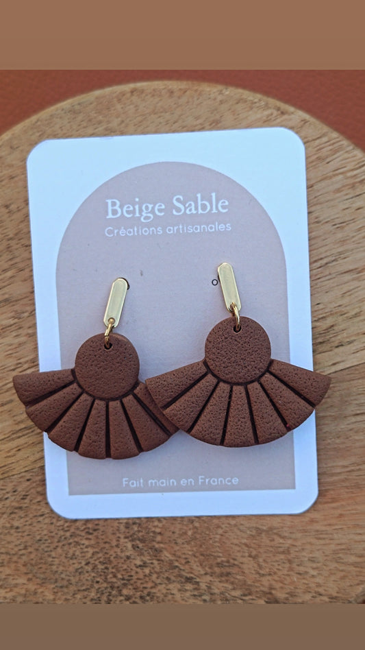 Boucles éventail camel