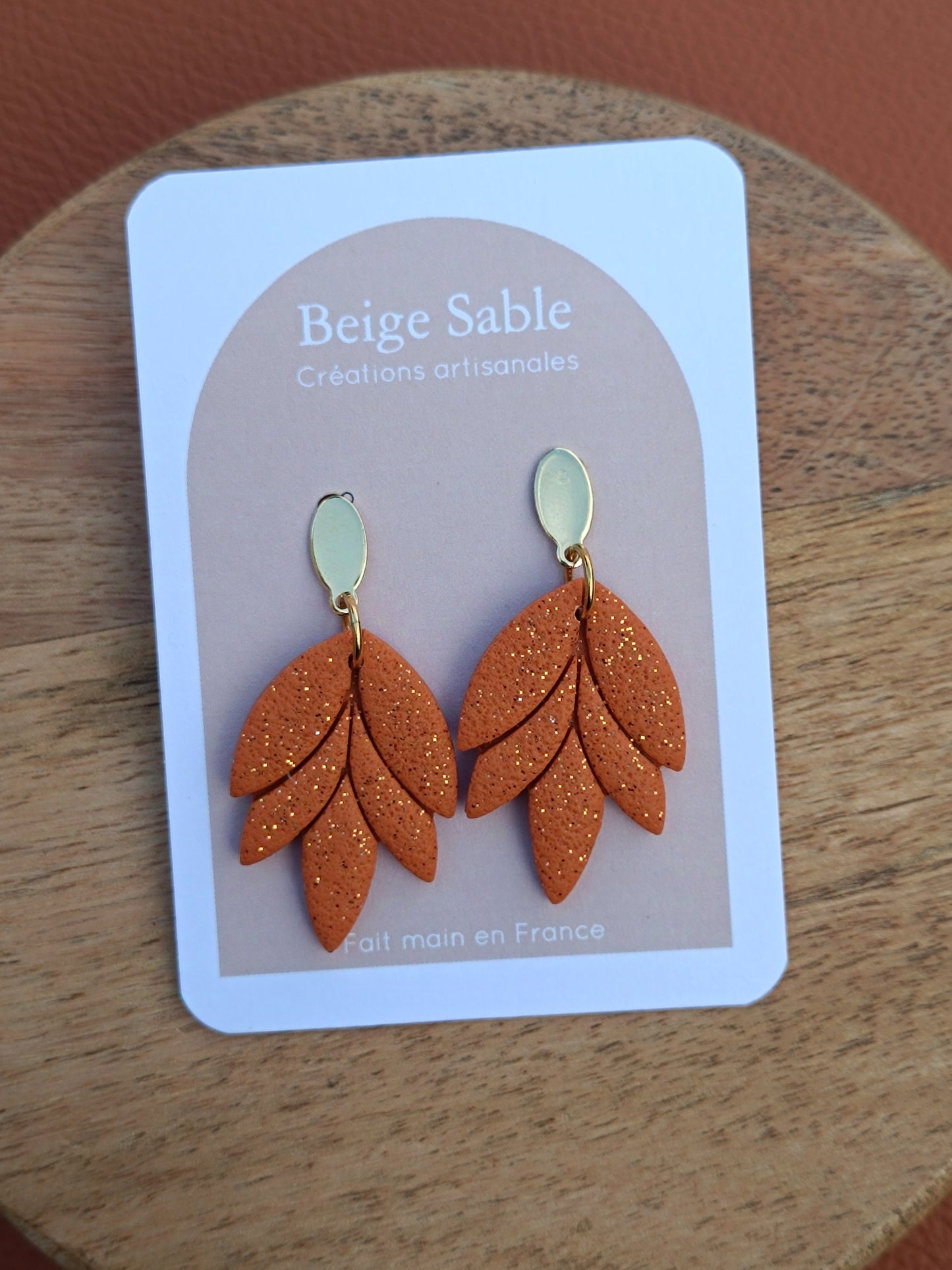 Boucles feuilla orange paillettes