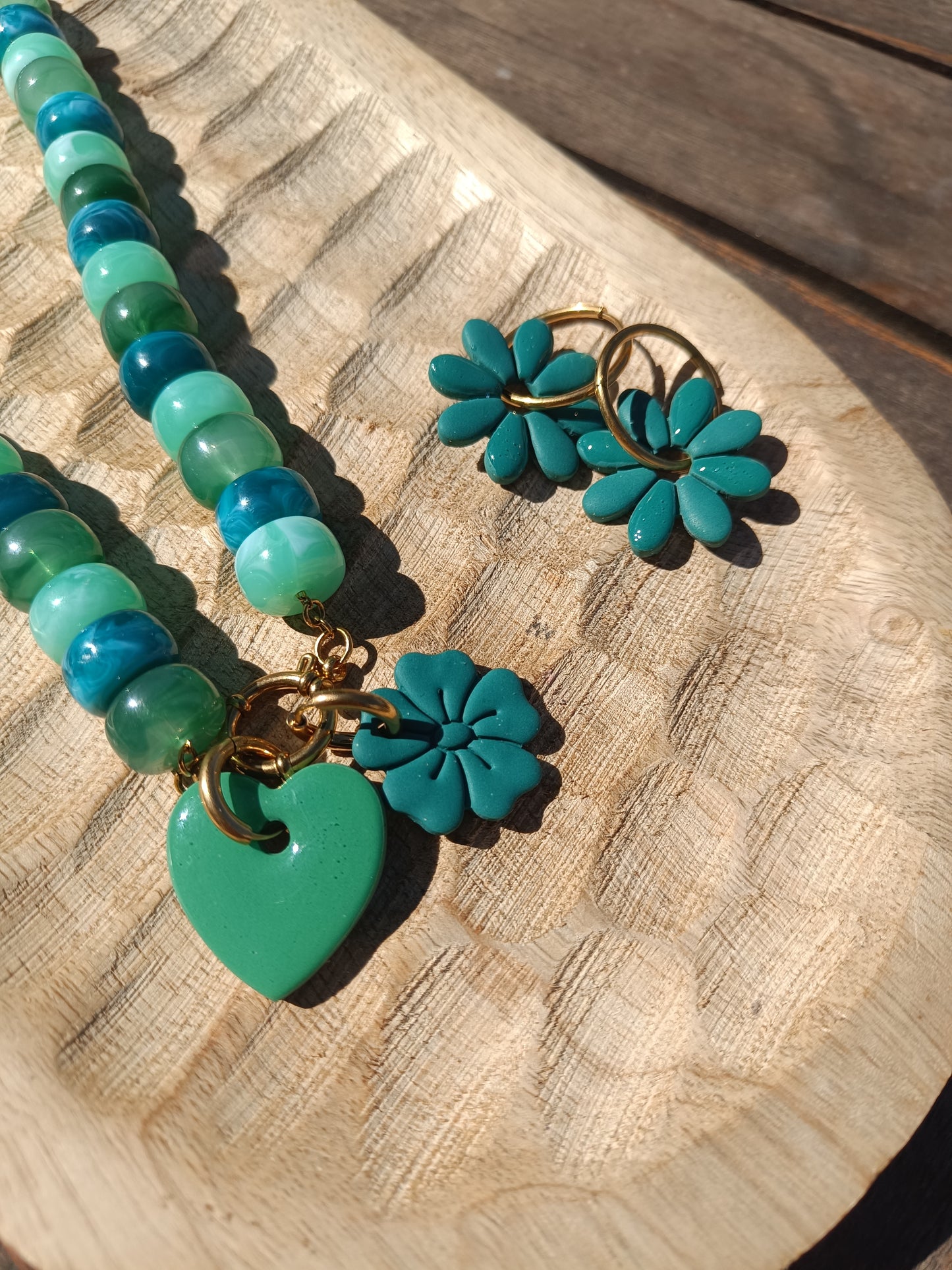 Collier alma vert