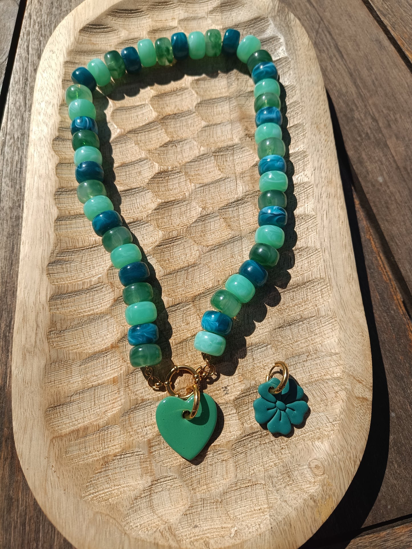 Collier alma vert