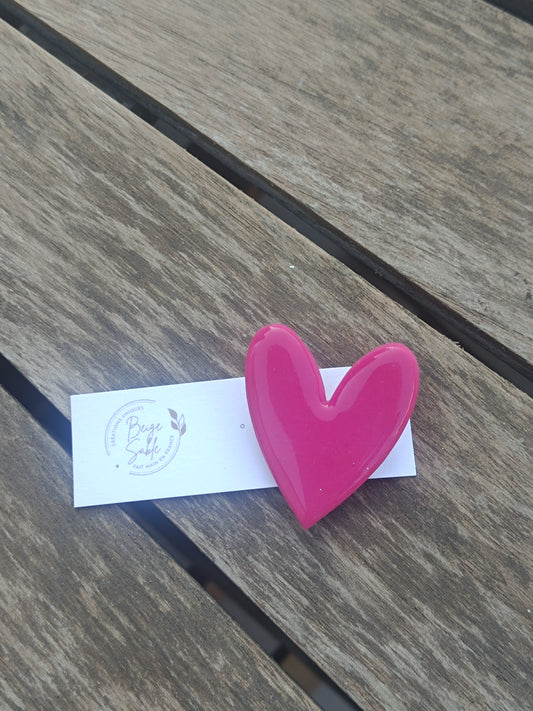 Broche coeur fushia